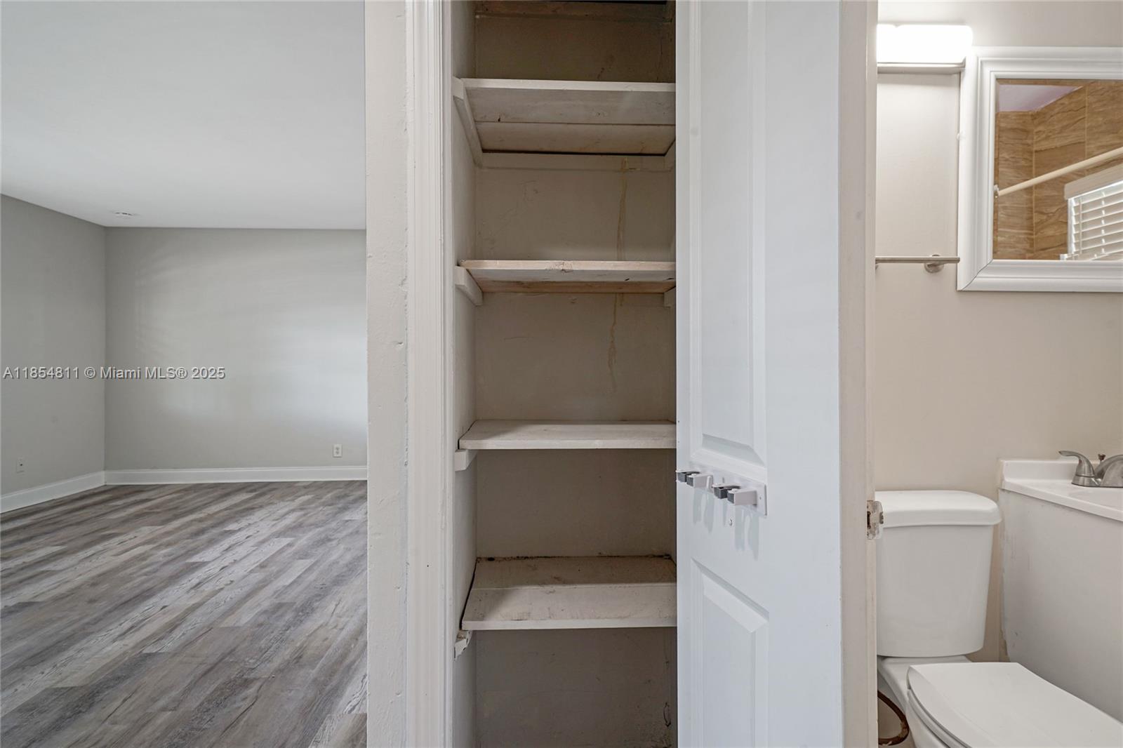 LAUDERDALE MANORS AMD PLA - Residential