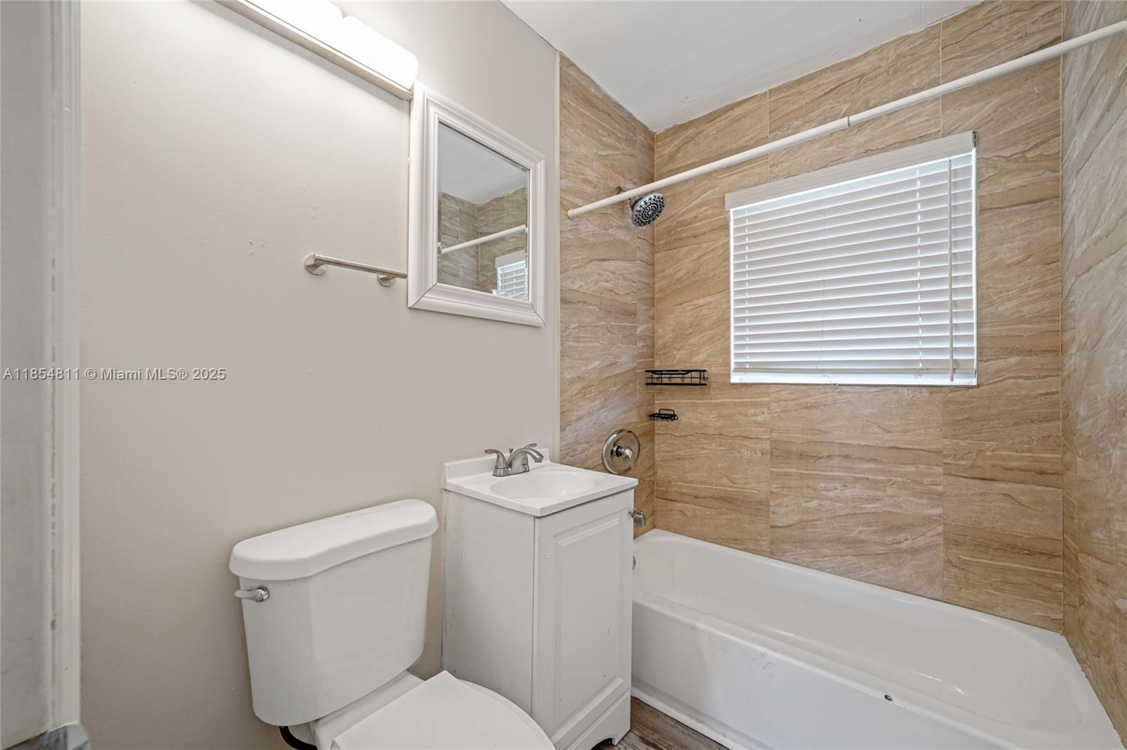 LAUDERDALE MANORS AMD PLA - Residential