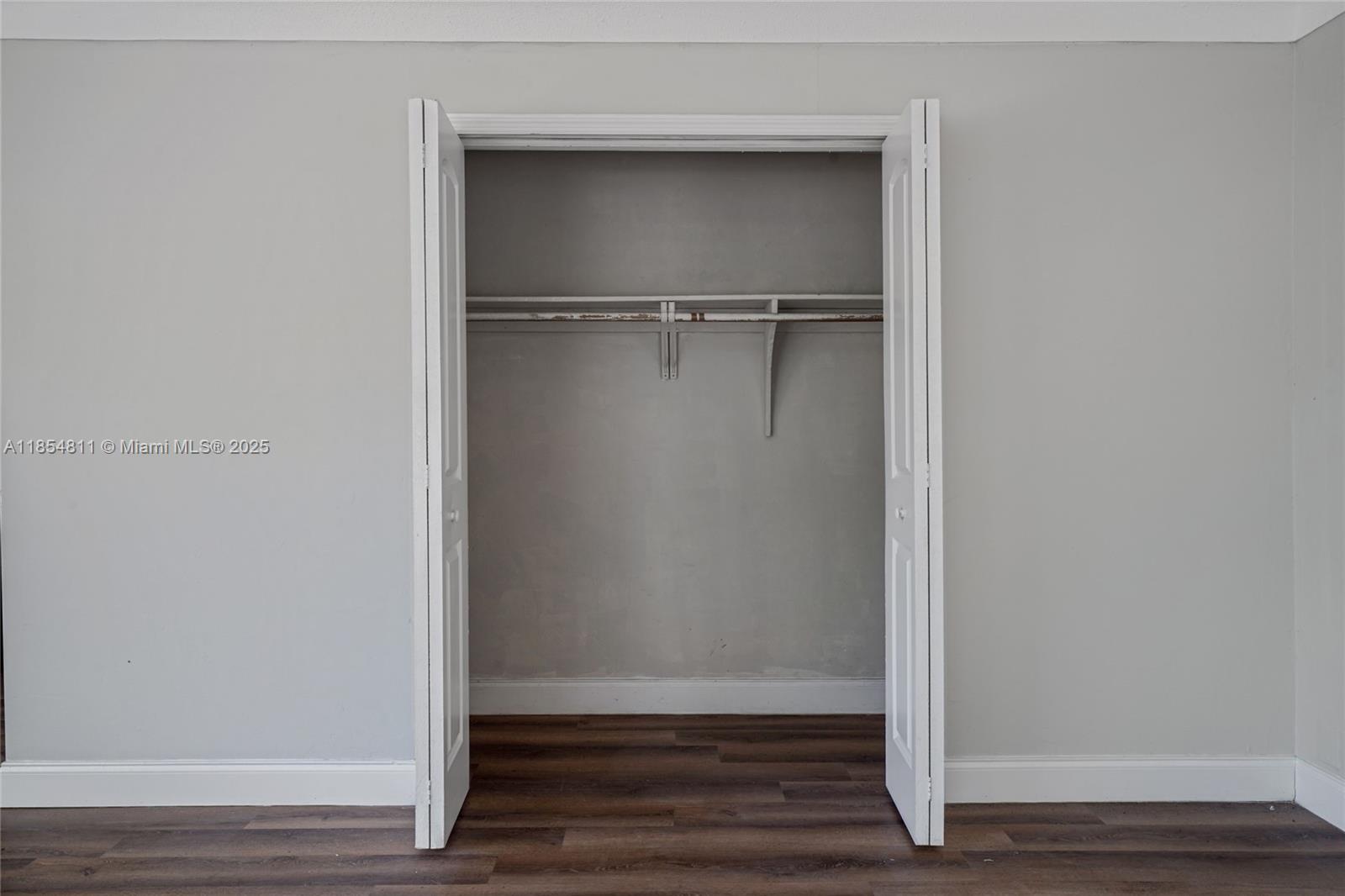 LAUDERDALE MANORS AMD PLA - Residential