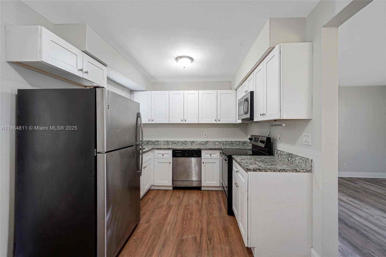 LAUDERDALE MANORS AMD PLA - Residential