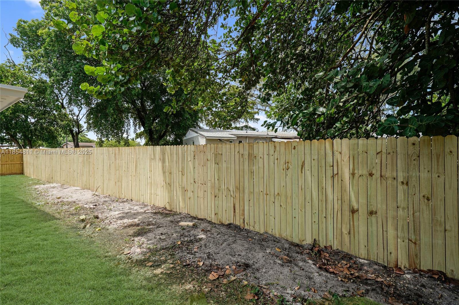 LAUDERDALE MANORS AMD PLA - Residential