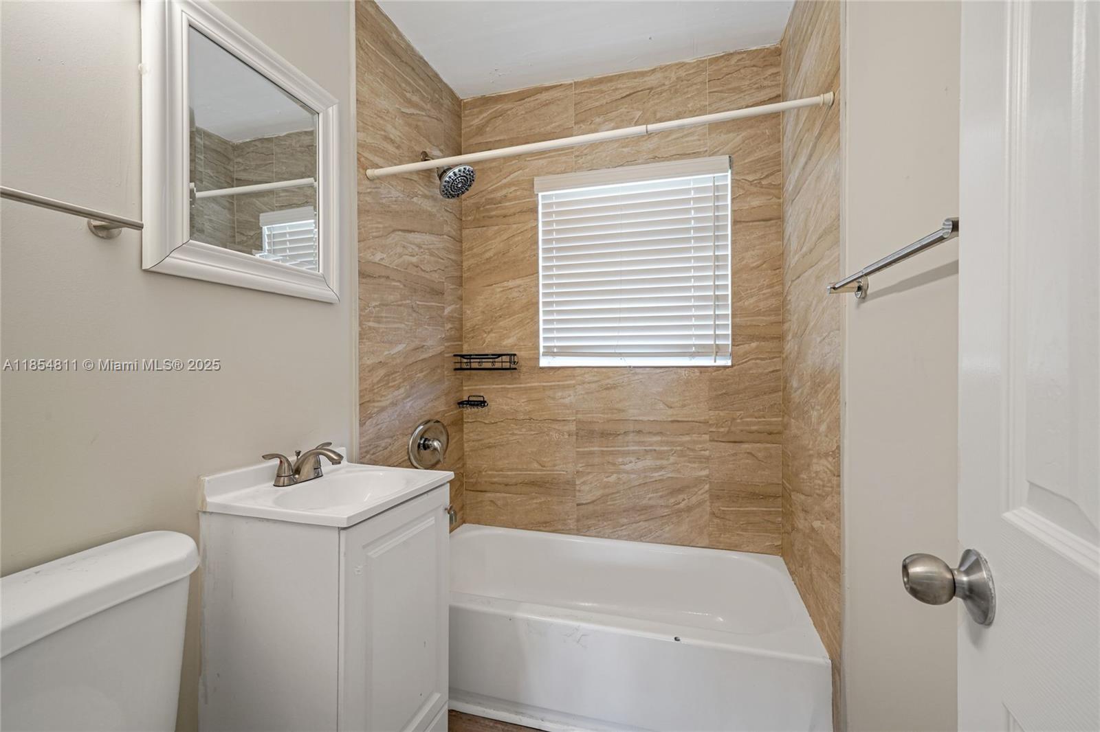 LAUDERDALE MANORS AMD PLA - Residential