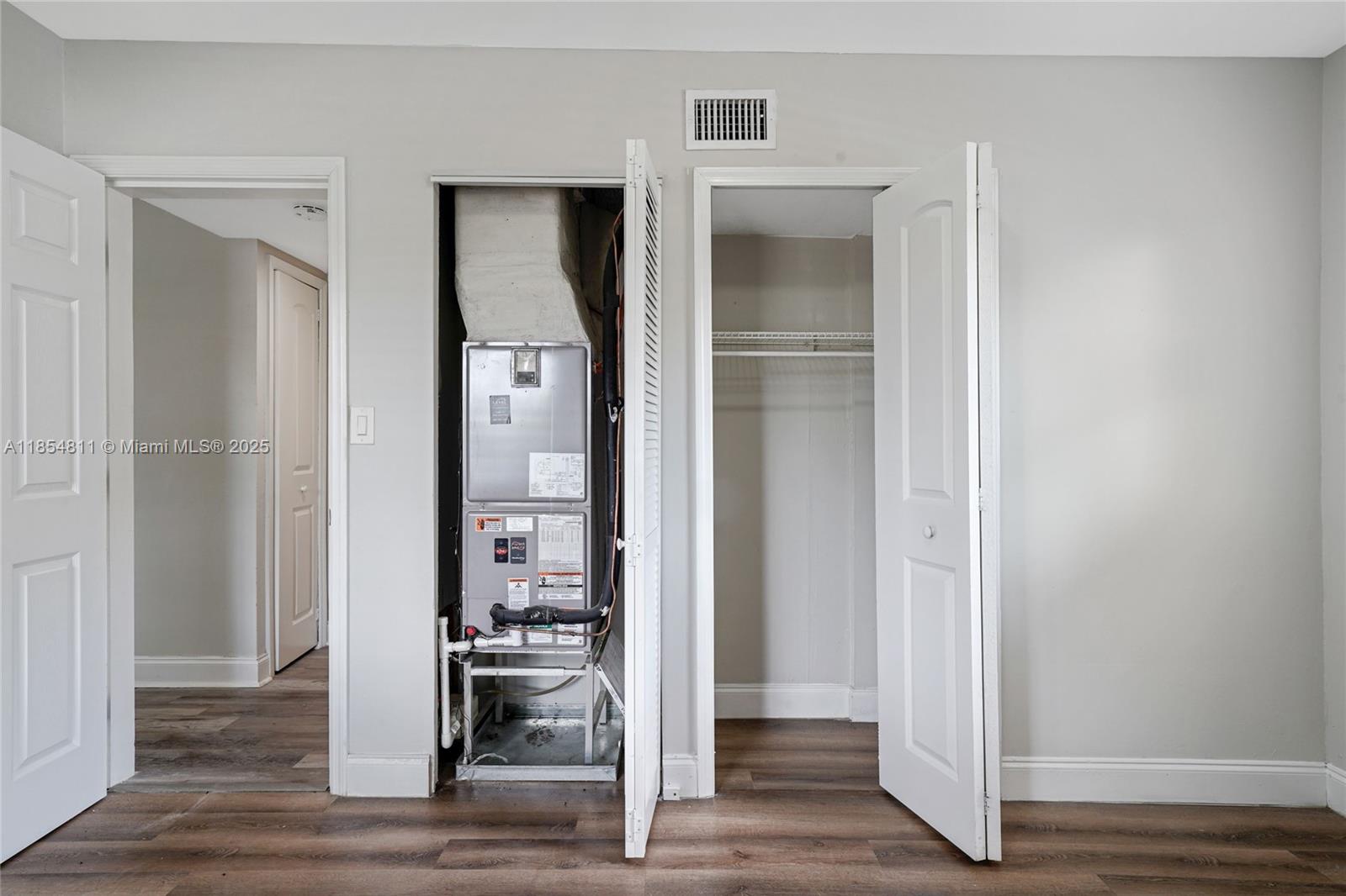 LAUDERDALE MANORS AMD PLA - Residential