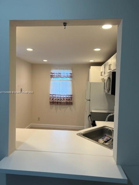 ARAGON PHASE 1A CONDO - Residential Lease