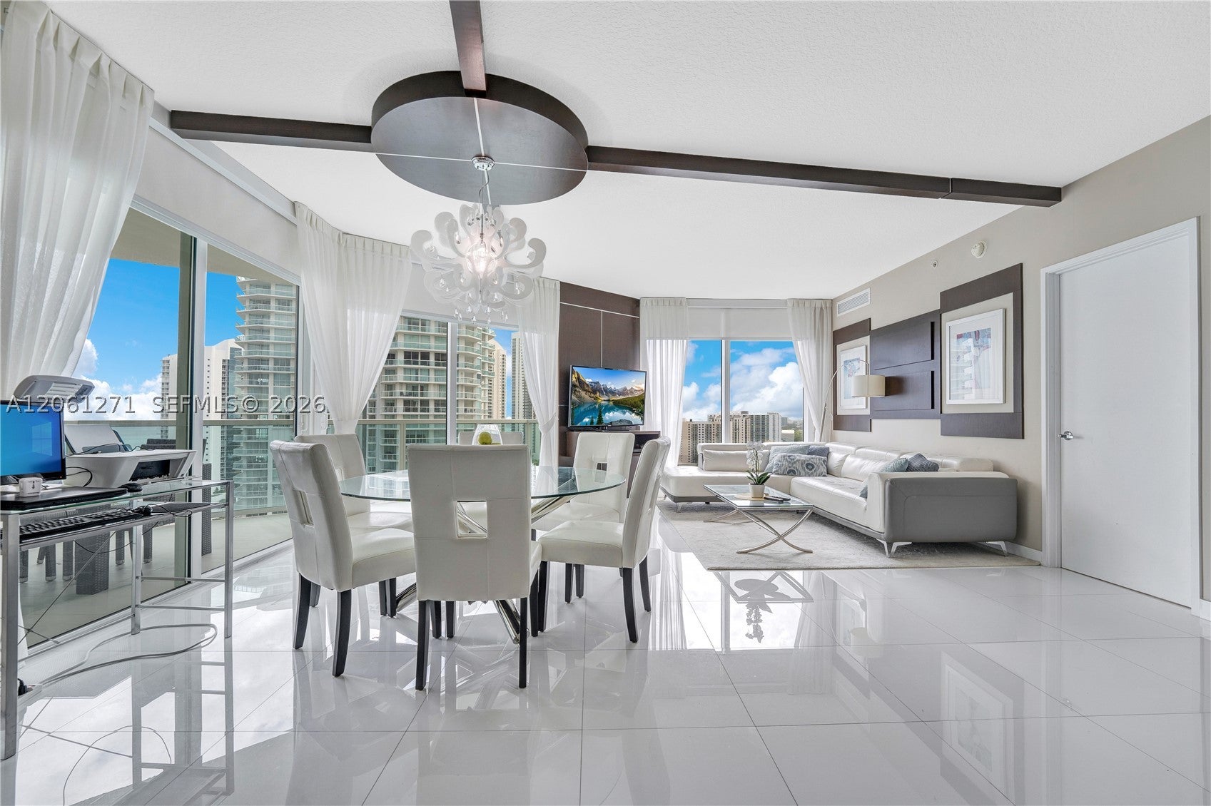 250 Sunny Isles Blvd 3-PH5