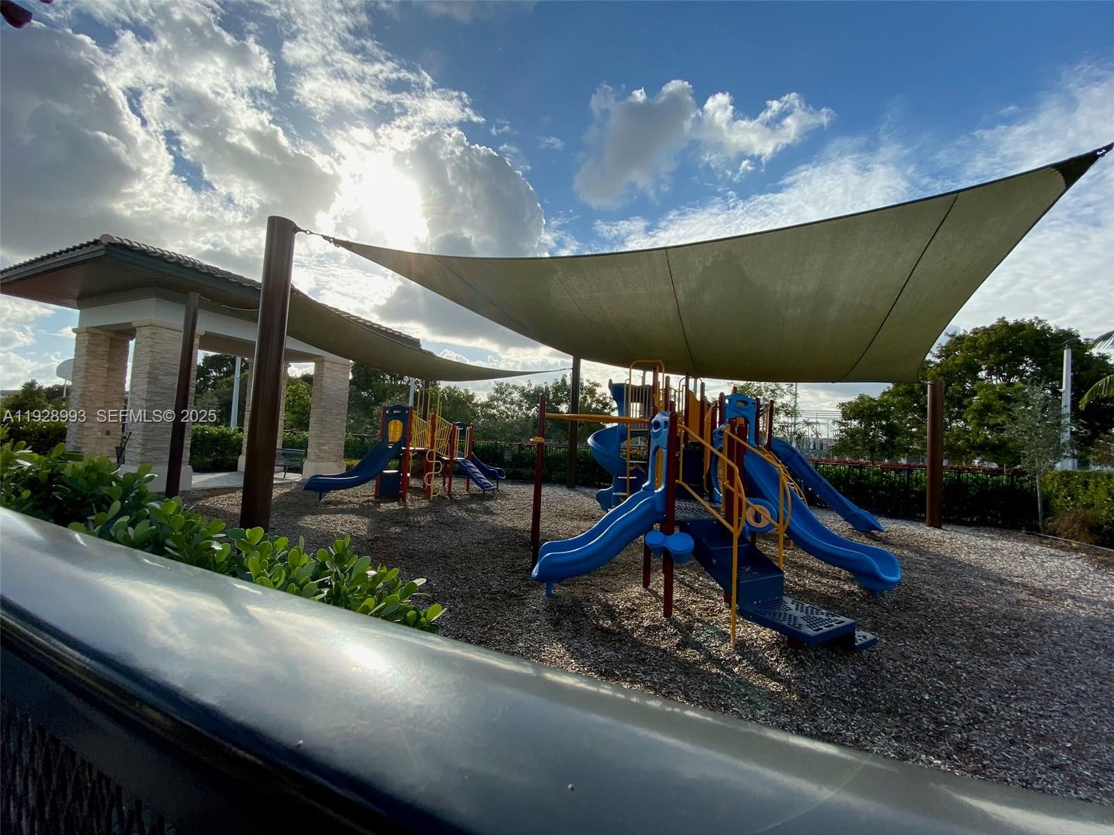 ST MAARTEN AT GRAND BAY - Residential