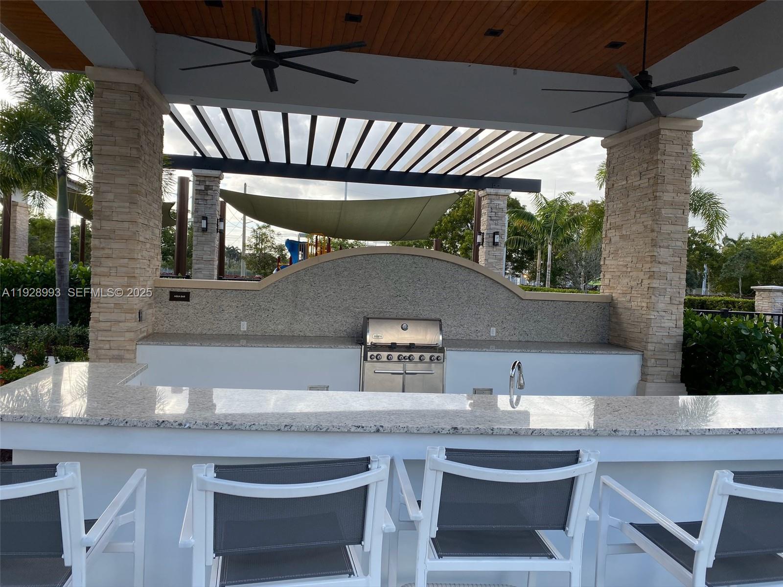 ST MAARTEN AT GRAND BAY - Residential