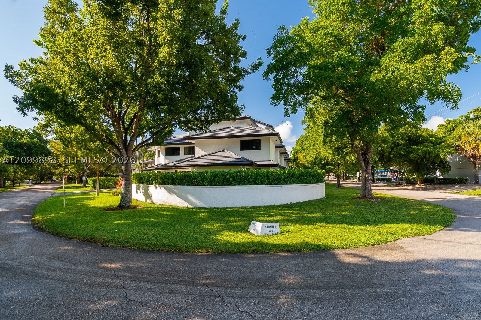 5750 Turin St 206