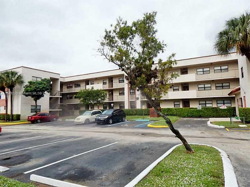 Property for Sale at 3253 Foxcroft Rd G210, Miramar, Broward County, Florida - Bedrooms: 2 
Bathrooms: 2  - $225,000