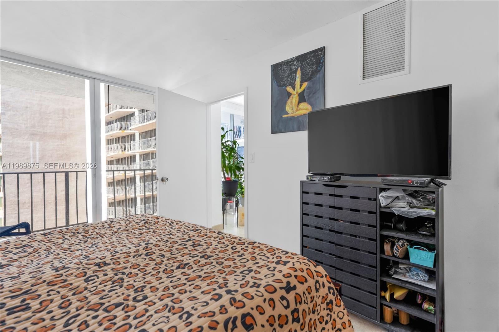 THE GRANDVIEW PALACE COND - Residential