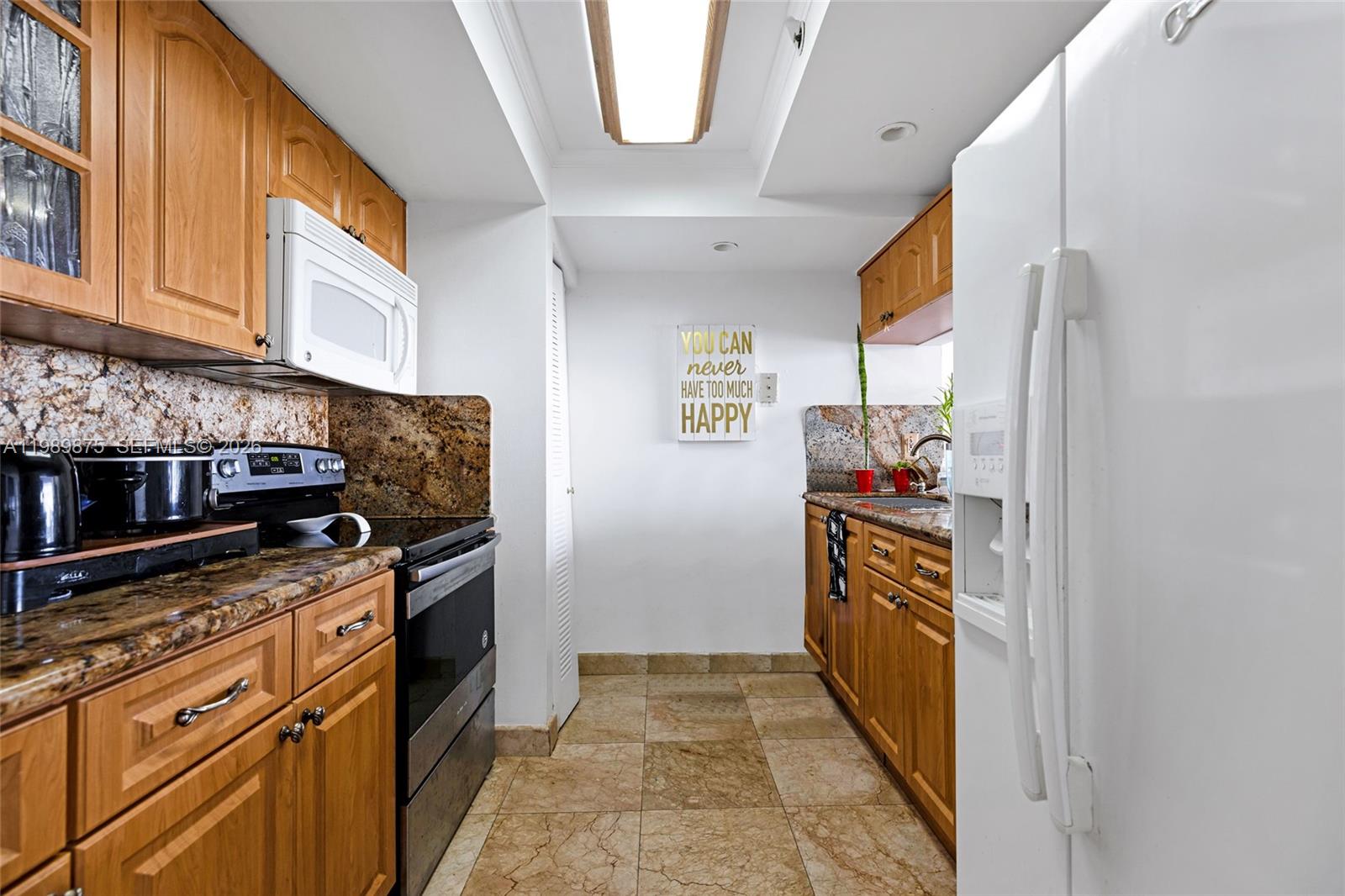 THE GRANDVIEW PALACE COND - Residential