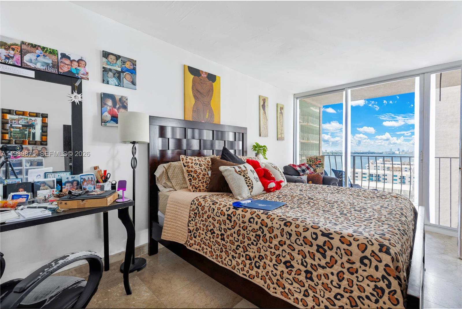 THE GRANDVIEW PALACE COND - Residential