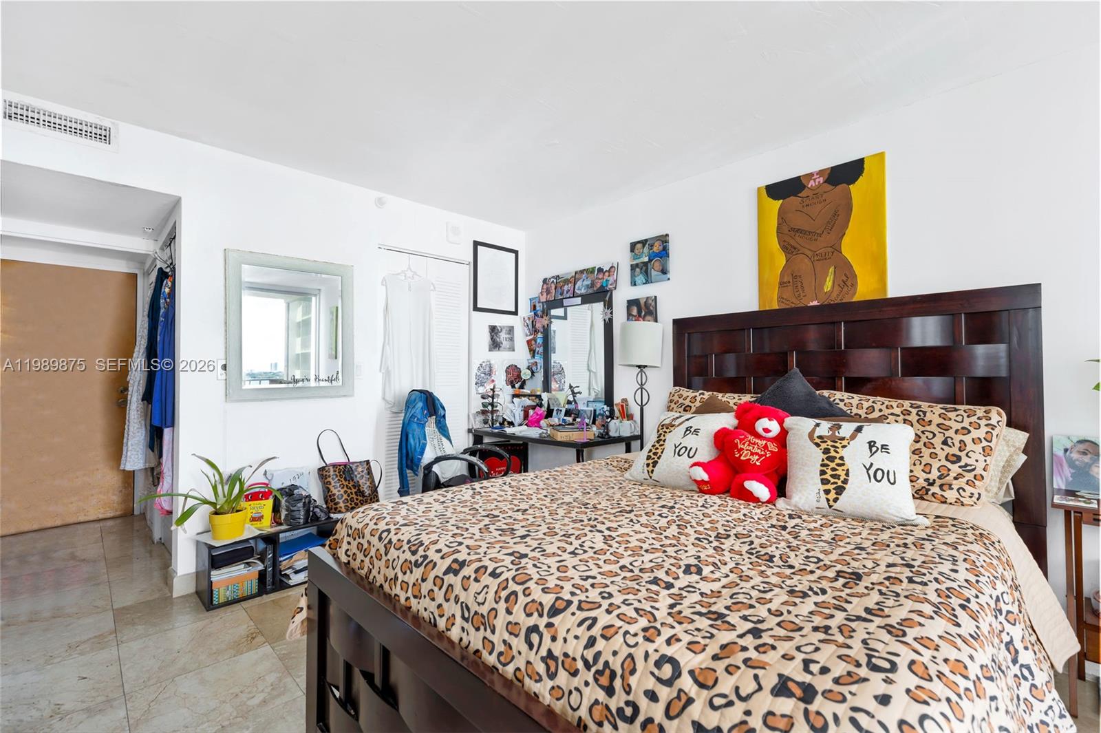 THE GRANDVIEW PALACE COND - Residential