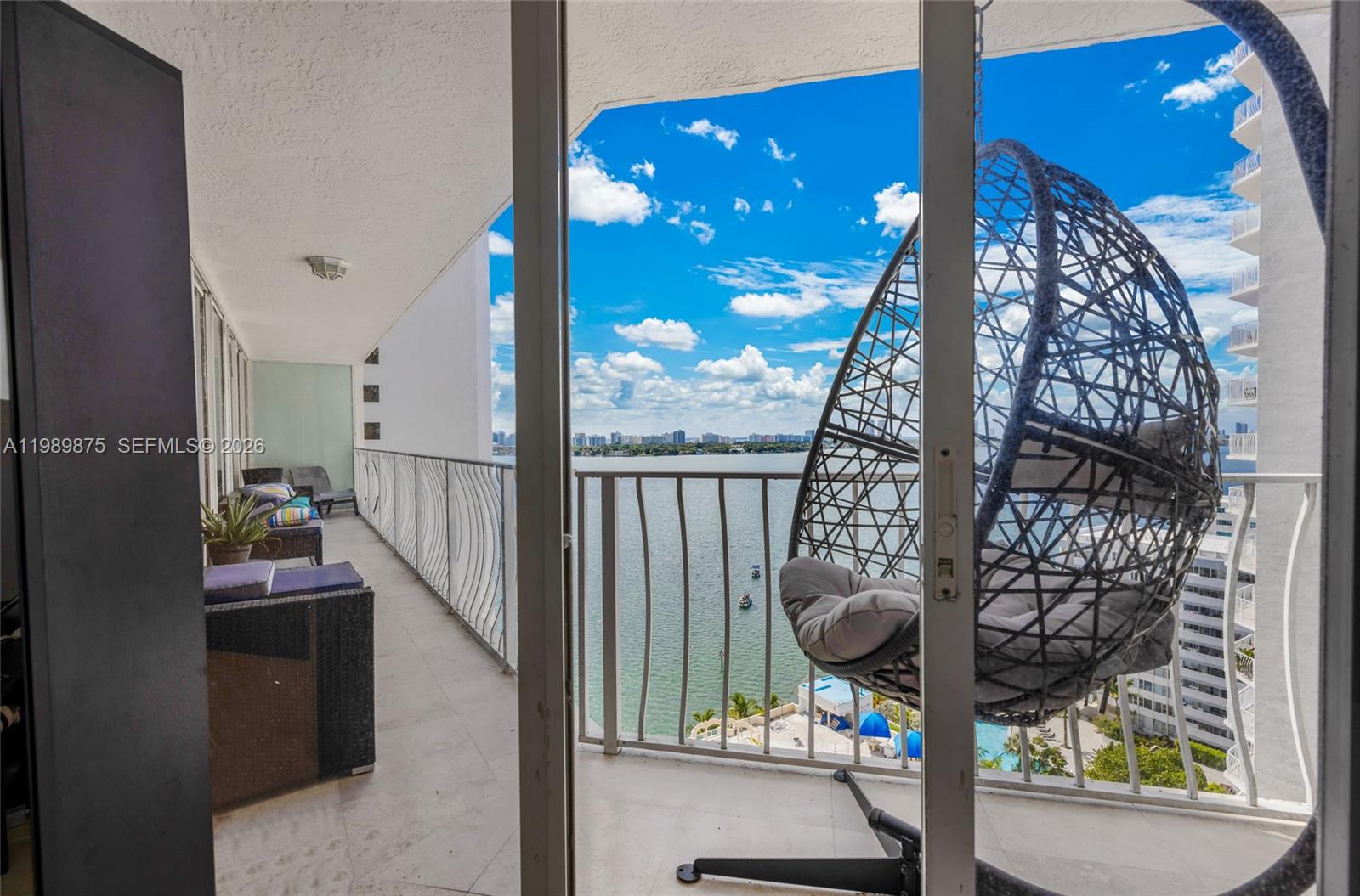 THE GRANDVIEW PALACE COND - Residential