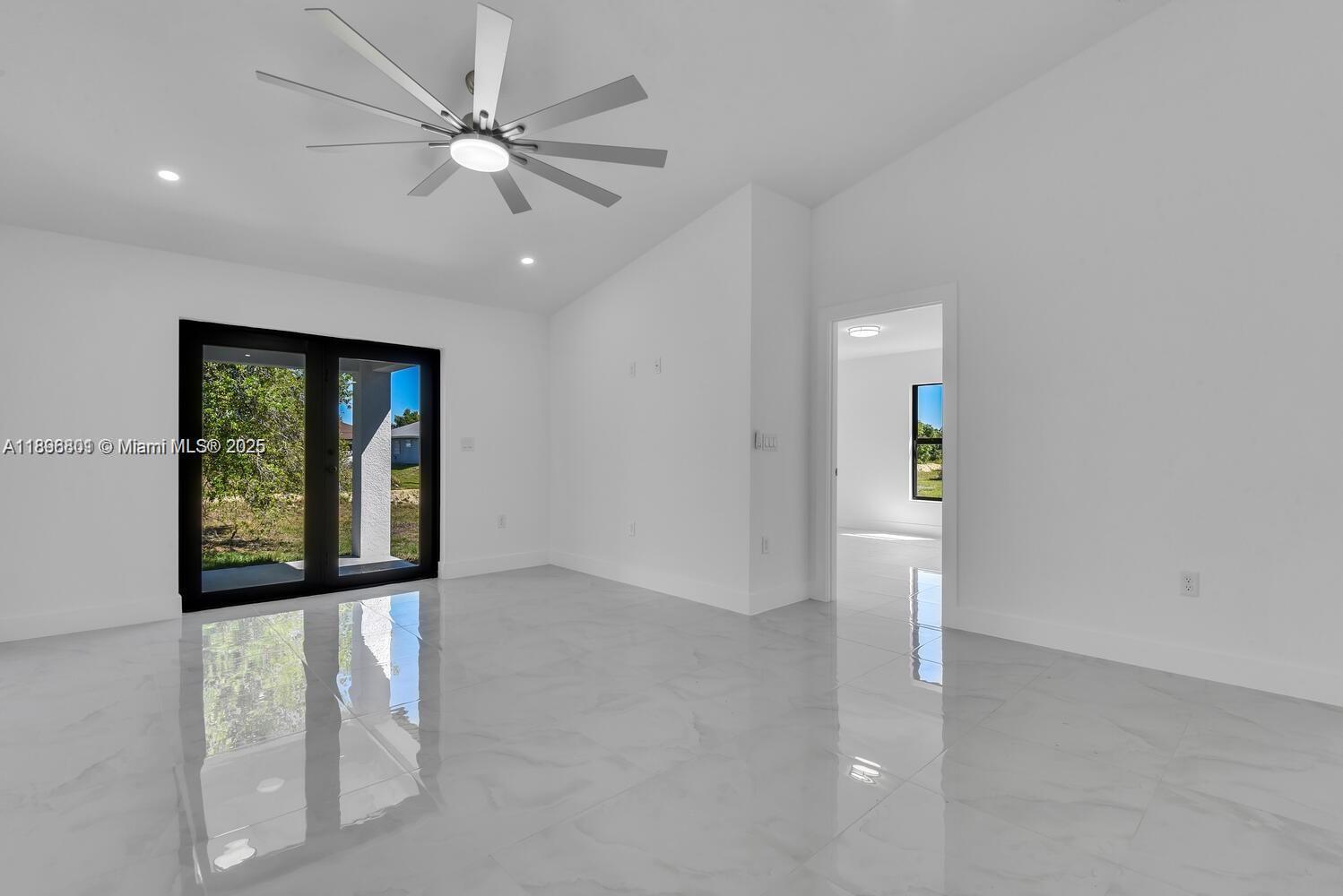 LEHIGH ESTATES - Residential Income