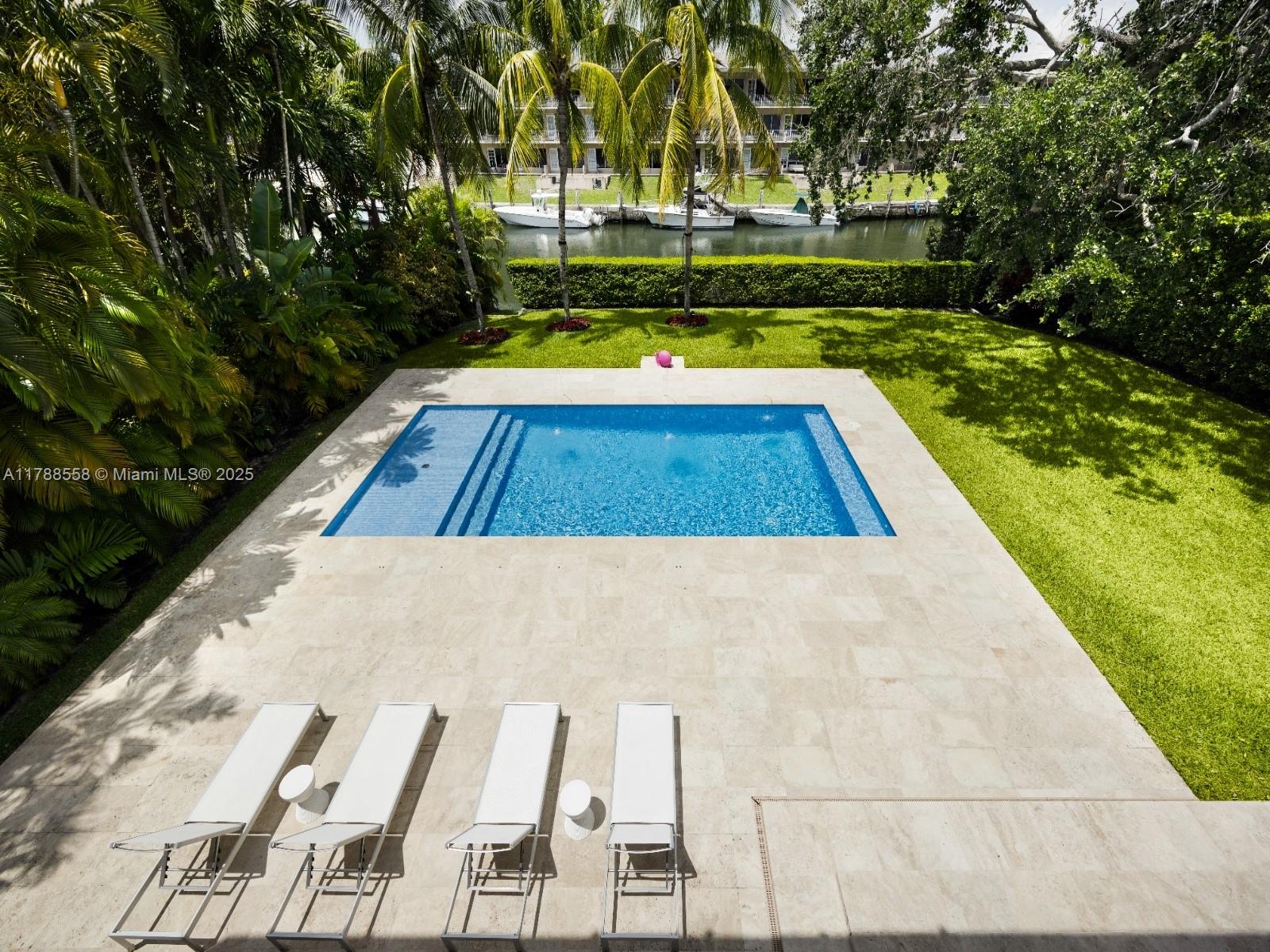 SOUTH BRICK CONDO - Residential