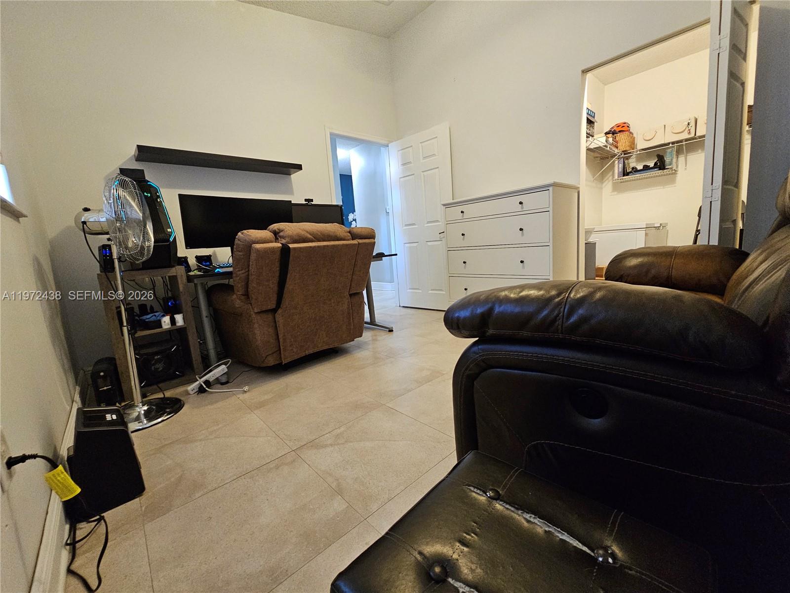 WATERSIDE VILLAS - Residential