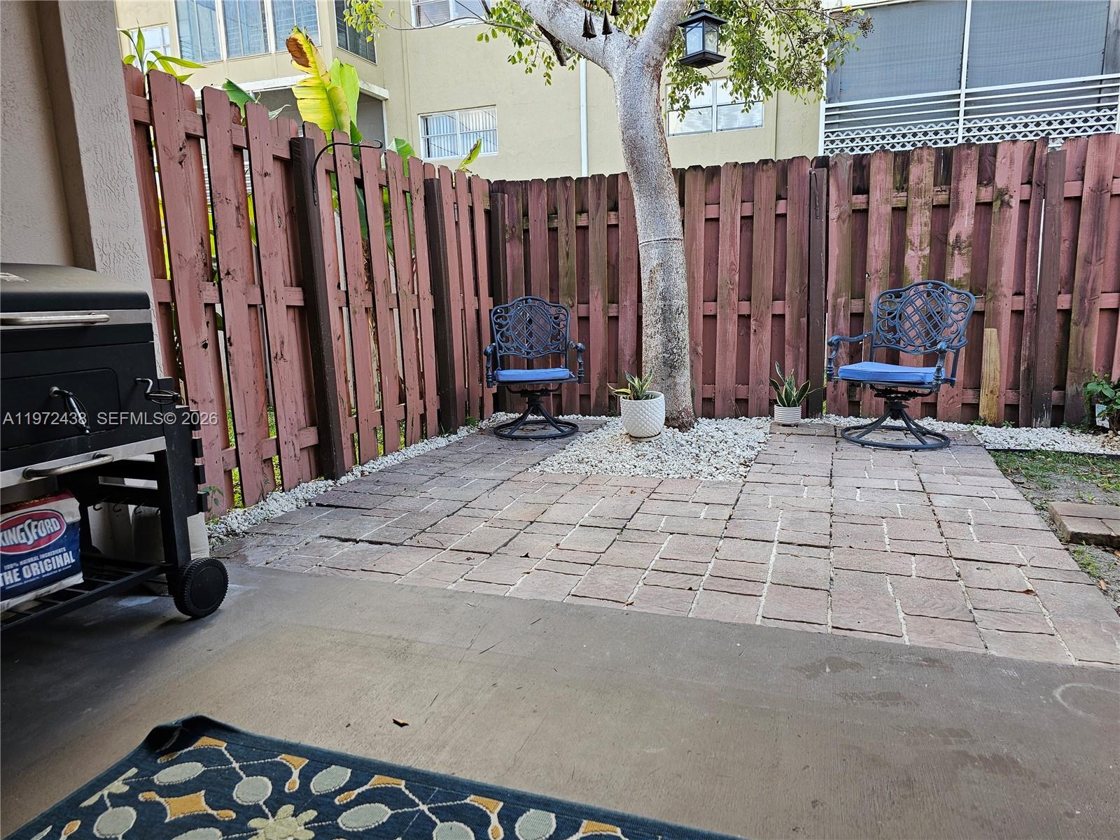 WATERSIDE VILLAS - Residential