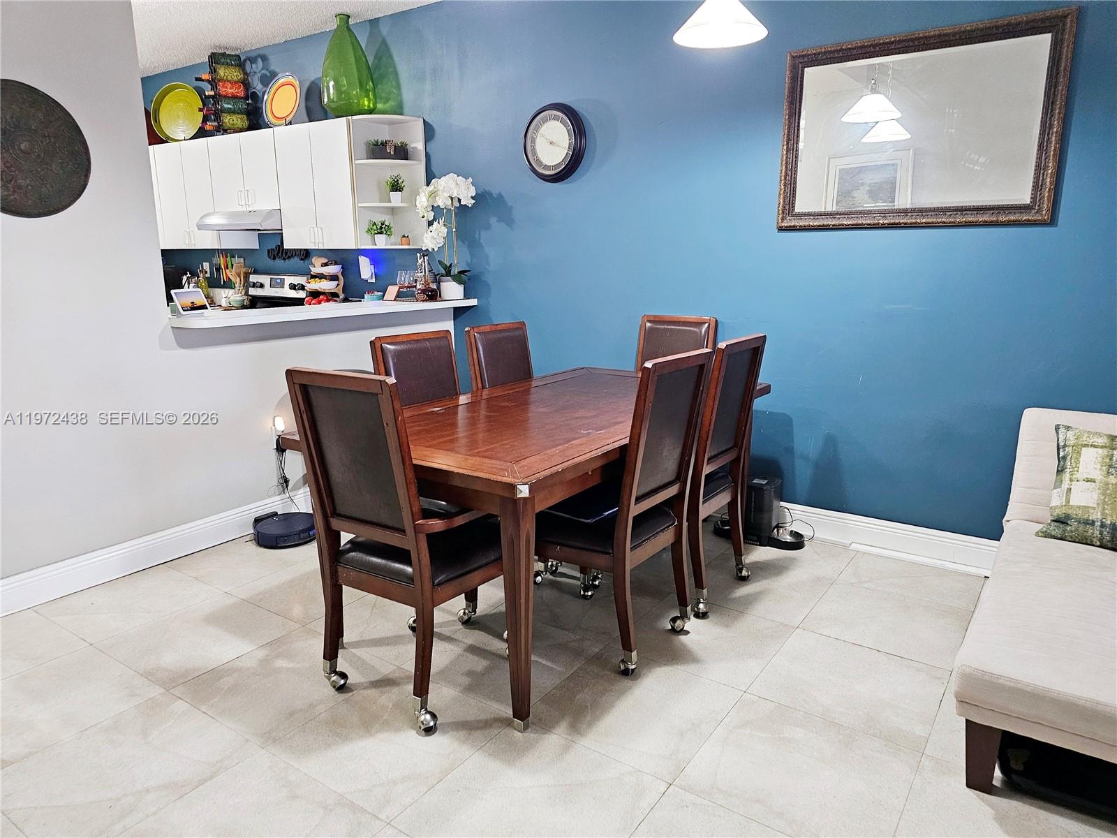 WATERSIDE VILLAS - Residential