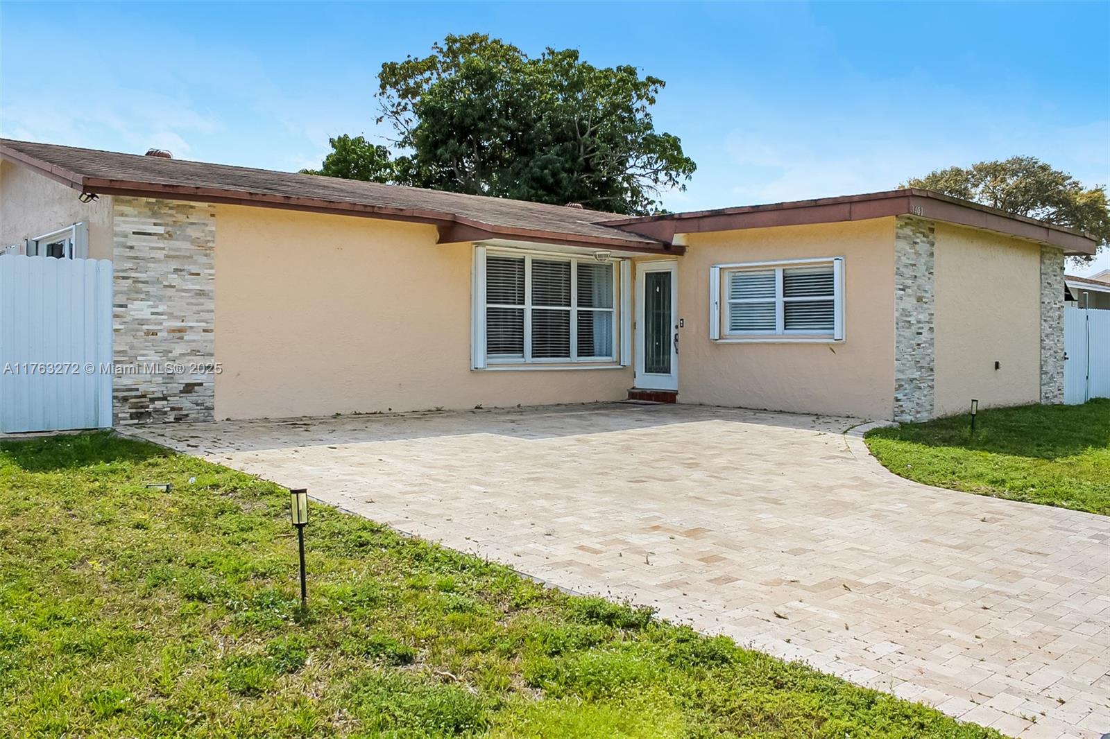 9400 NW 13th St