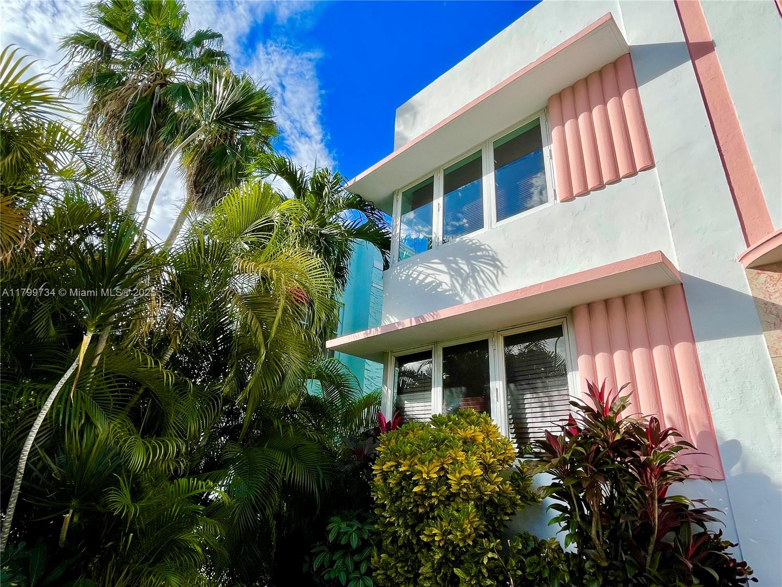 750 Jefferson Ave 10