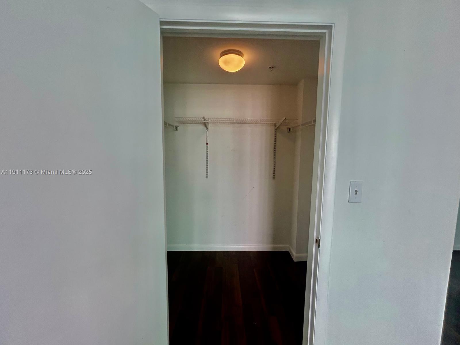 VIZCAYNE SOUTH CONDO - Residential