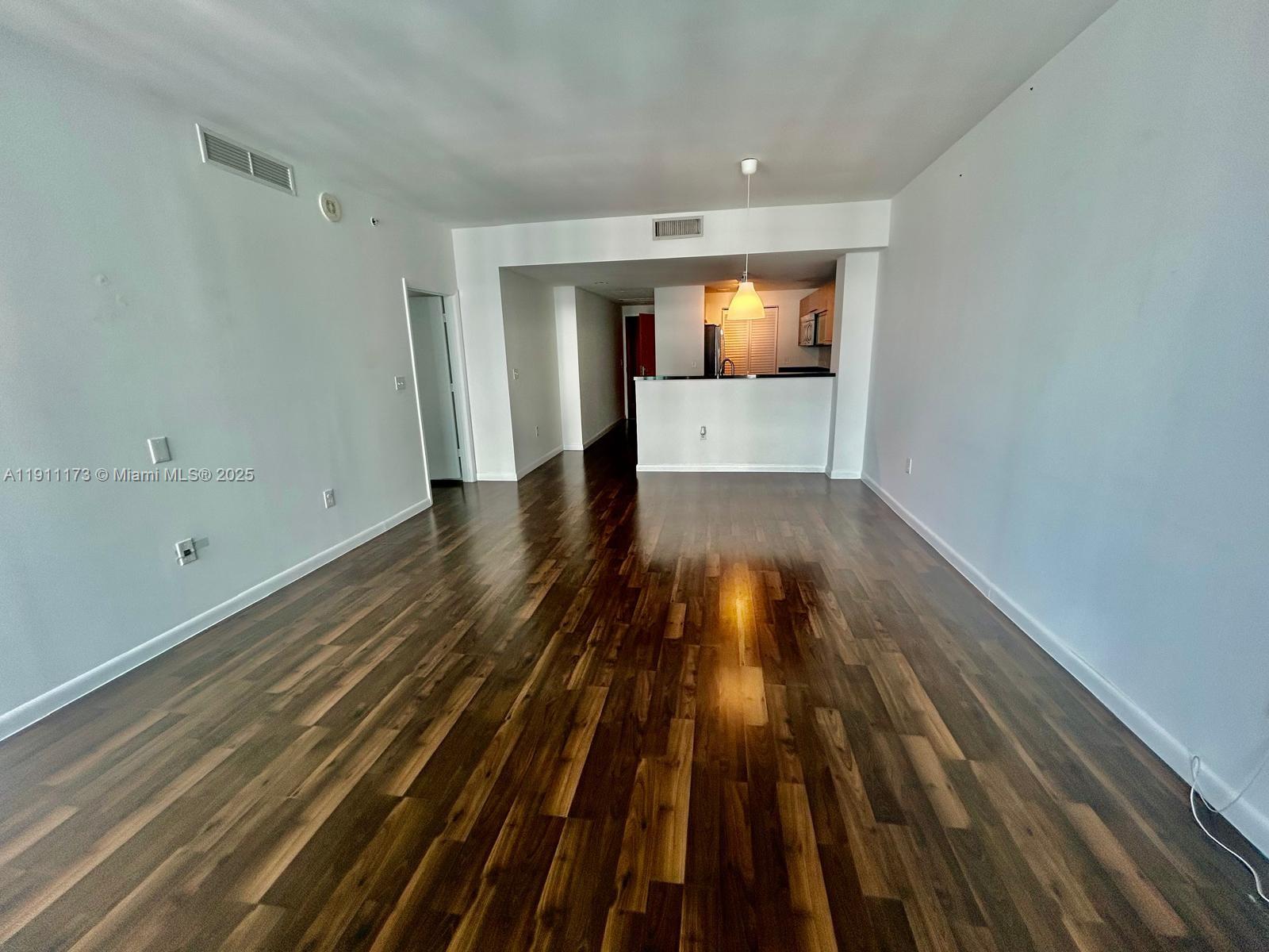 VIZCAYNE SOUTH CONDO - Residential