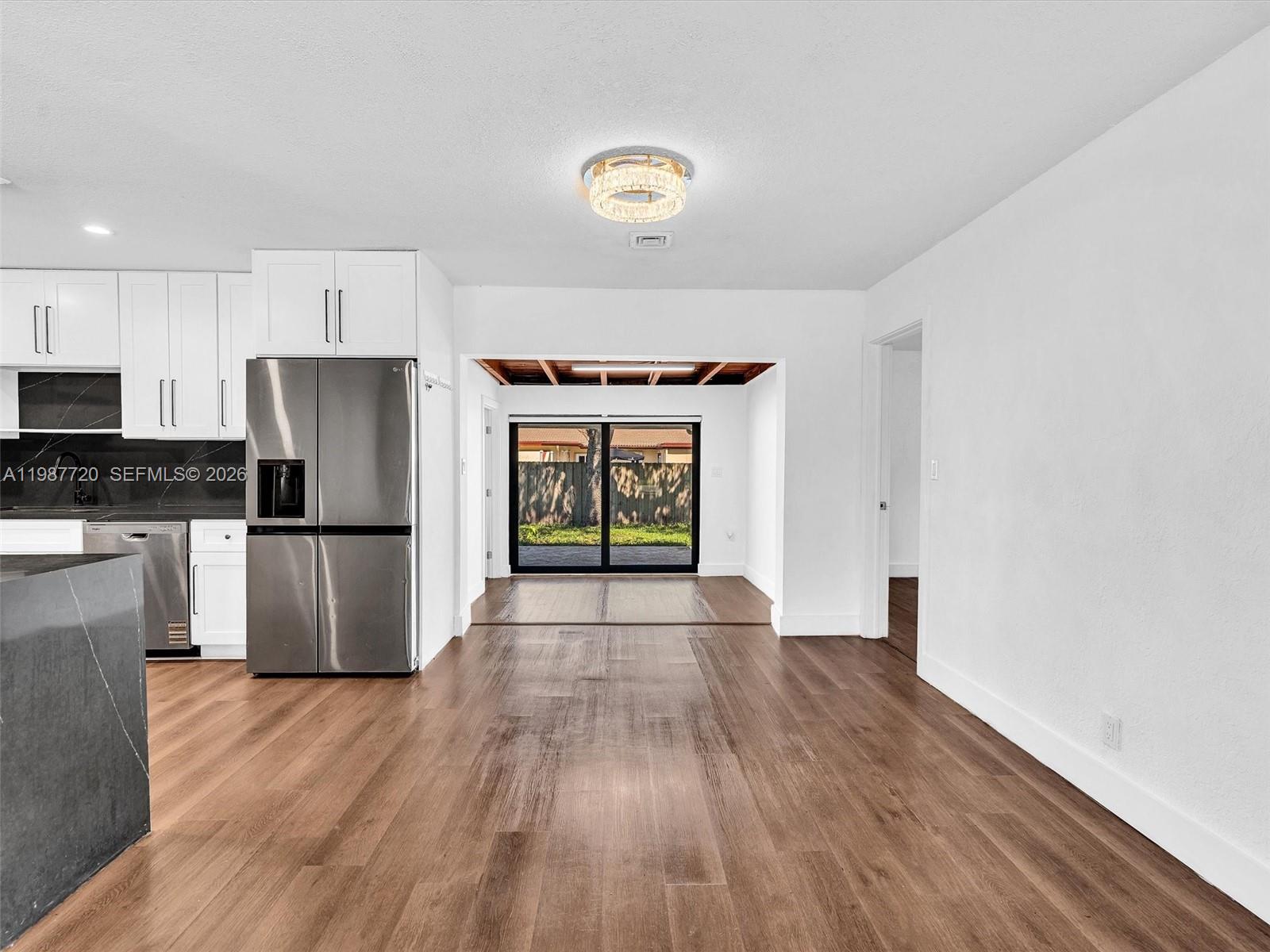 HOLLYWOOD HEIGHTS ADD SEC - Residential Lease