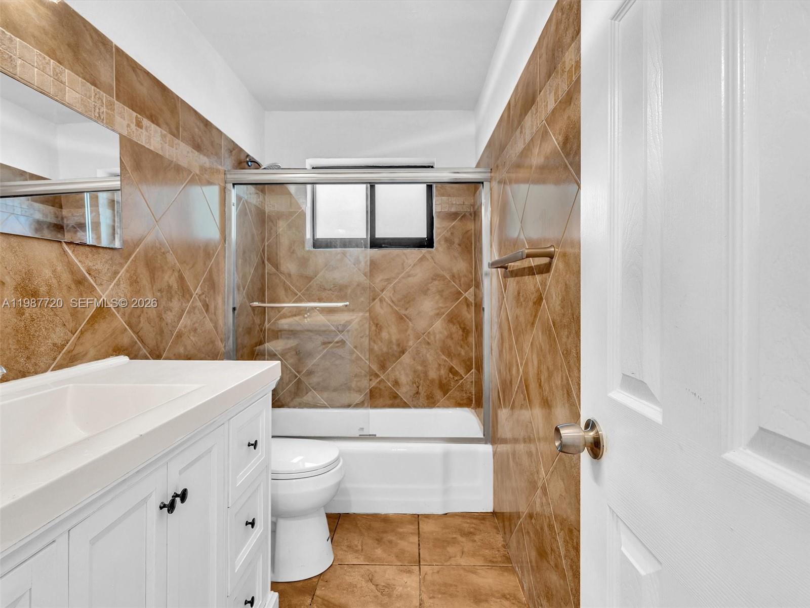 HOLLYWOOD HEIGHTS ADD SEC - Residential Lease