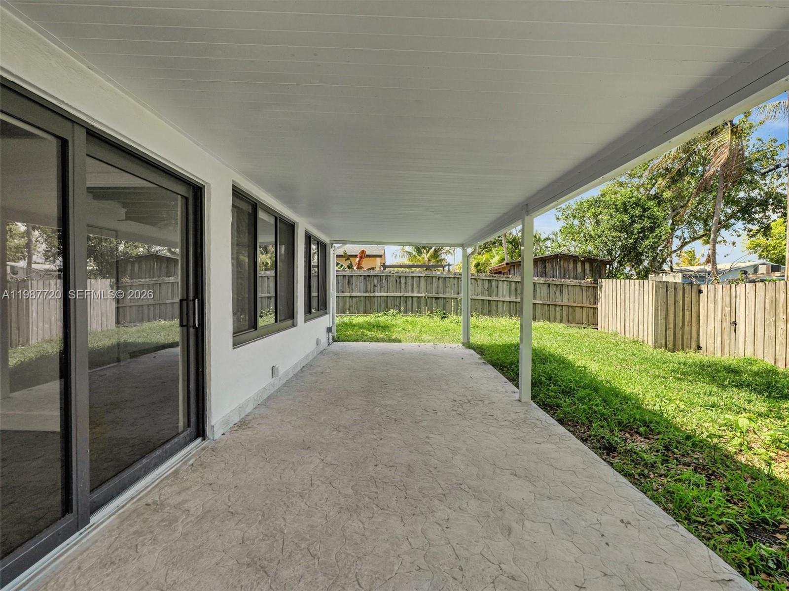 HOLLYWOOD HEIGHTS ADD SEC - Residential Lease