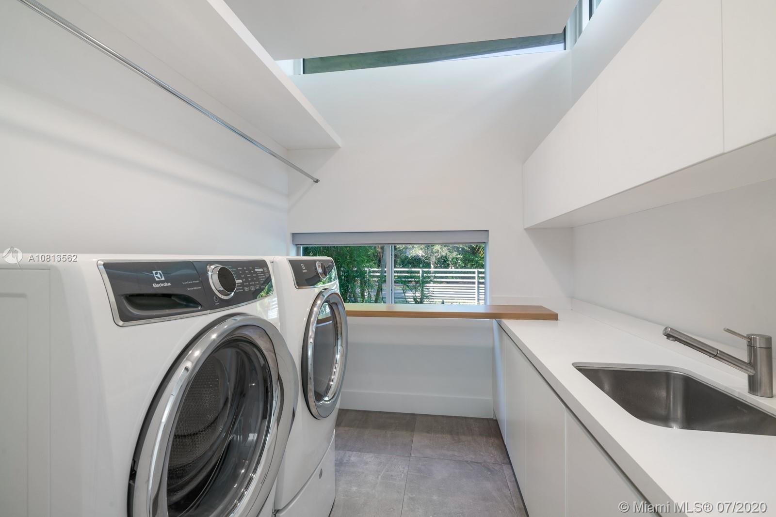 OAKRIDGE ESTATES SEC 2 - Residential