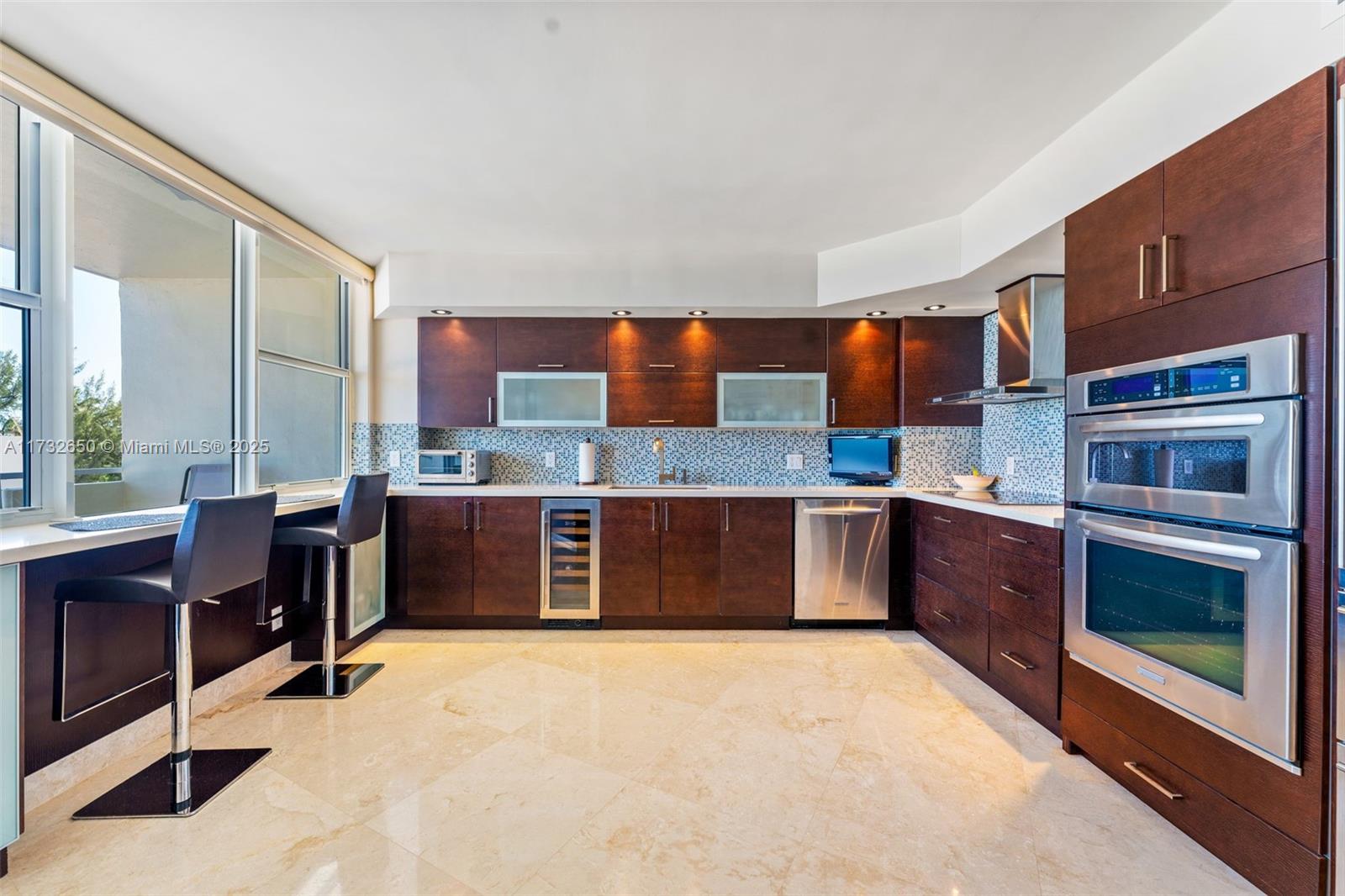 PARKER DORADO CONDO - Residential