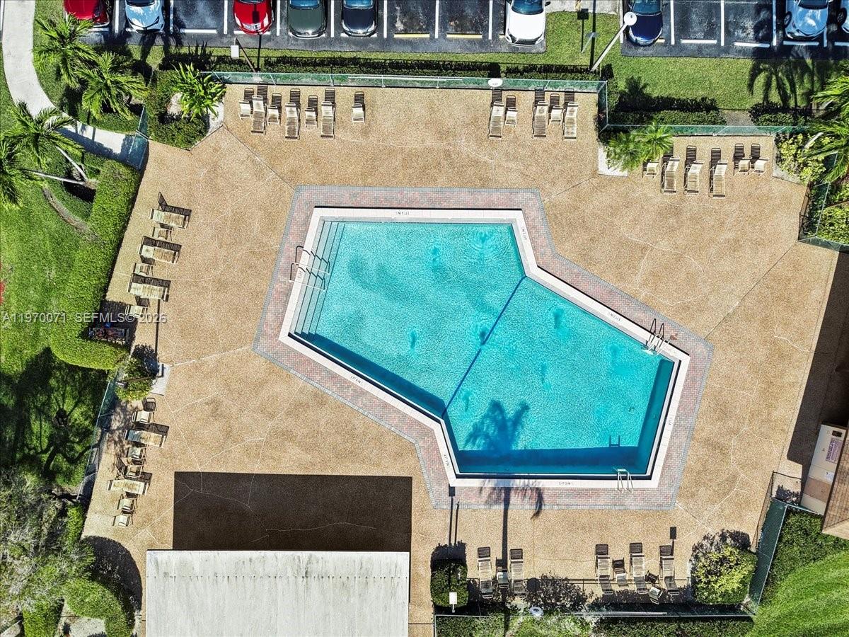 CAMBRIDGE AT CENTURY VILL - Residential