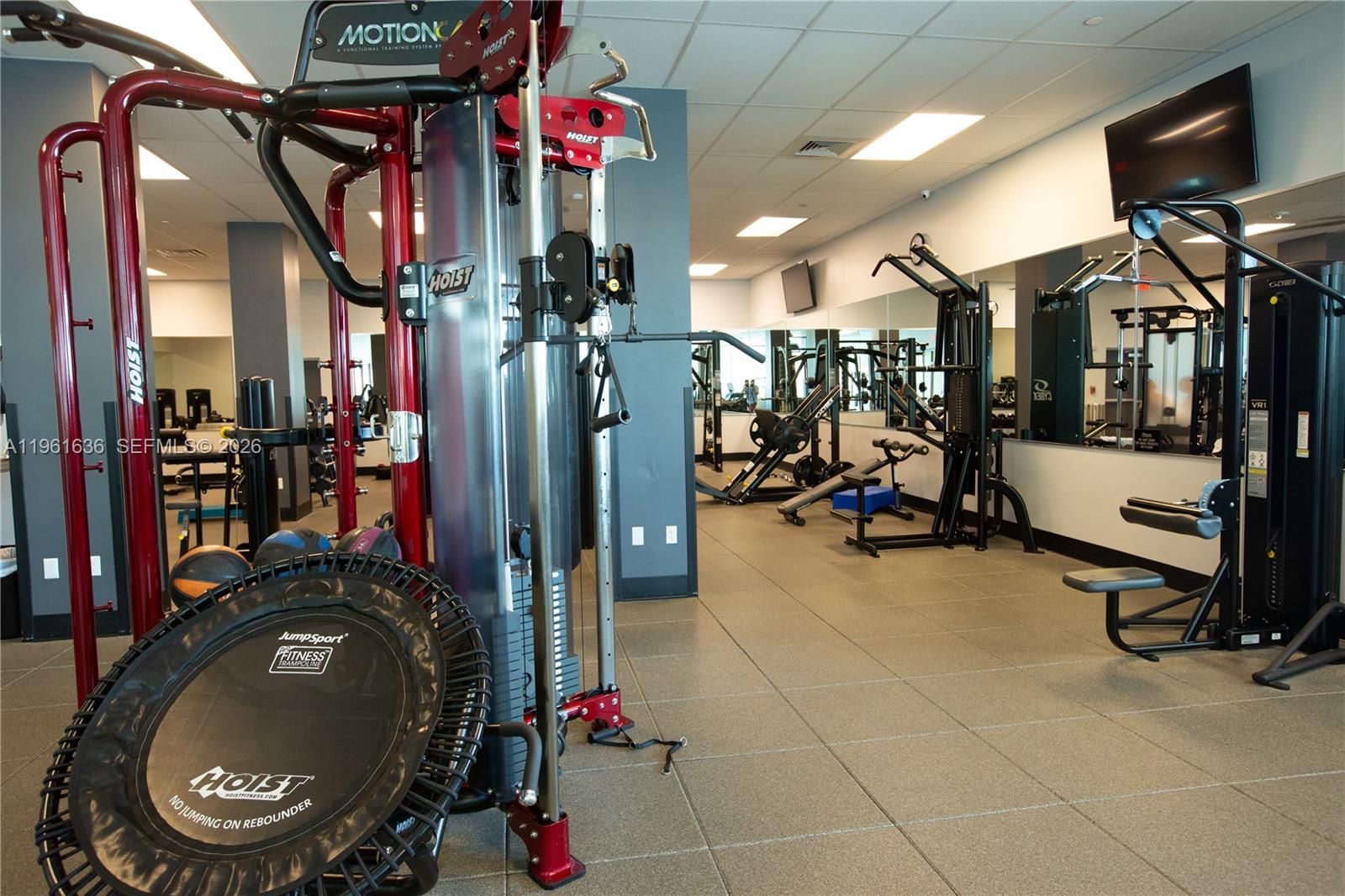 WAVE CONDO - Residential