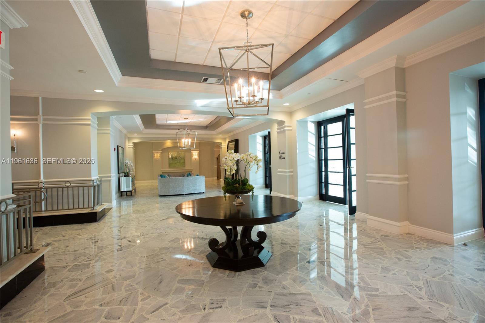 WAVE CONDO - Residential