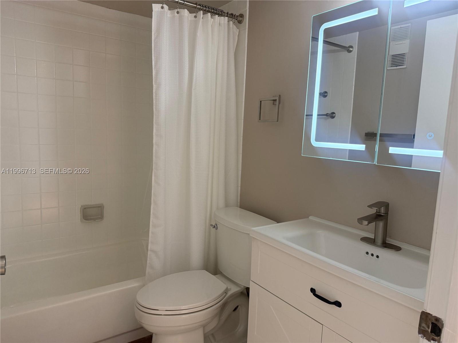 ISOLA CONDO - Residential Lease