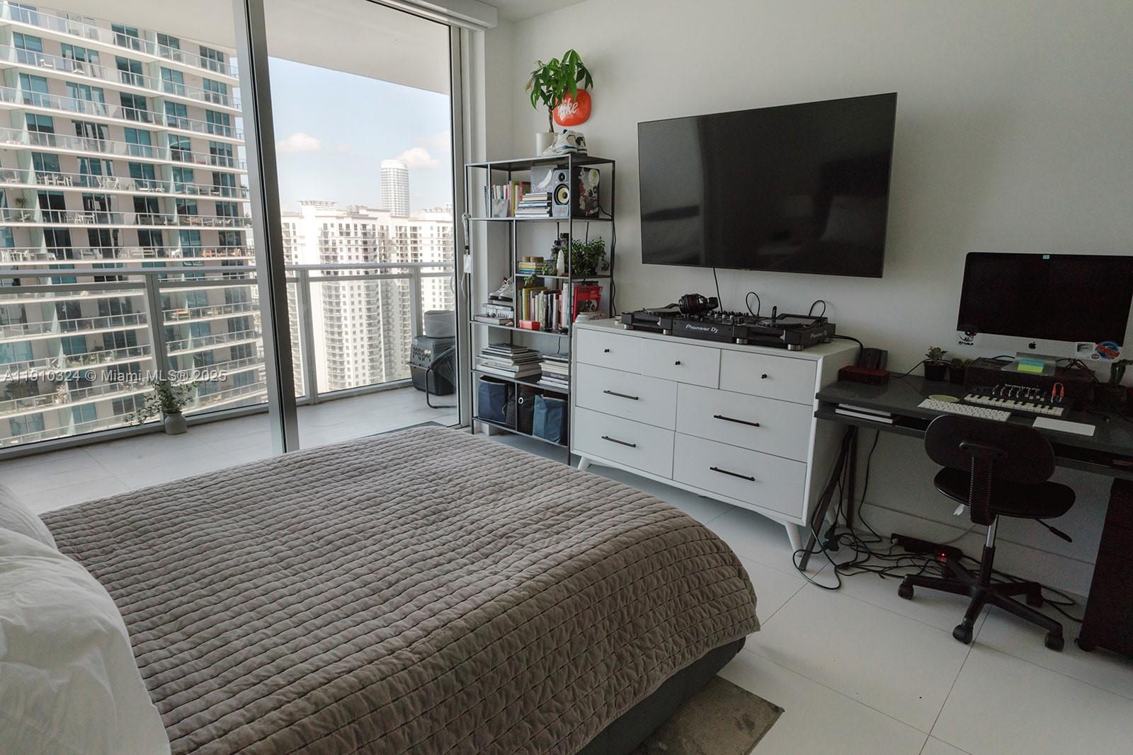 THE BONDO (1080 BRICKELL) - Residential