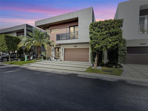 Photo of 7447 NW 97th Ct, Doral, FL 33178 (MLS # A12062831)