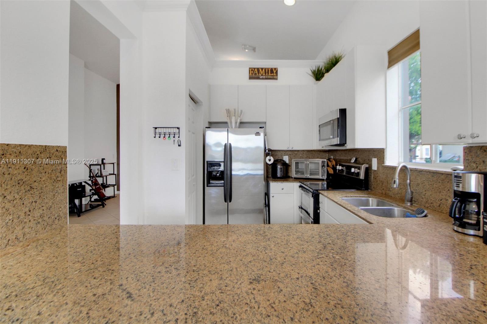 VENTANAS AT HOMESTEAD - Residential