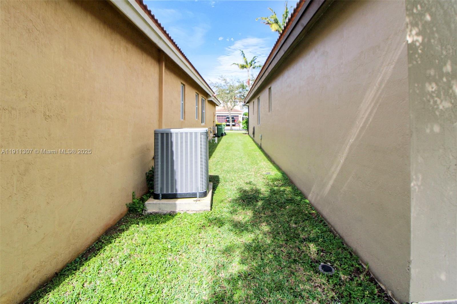 VENTANAS AT HOMESTEAD - Residential