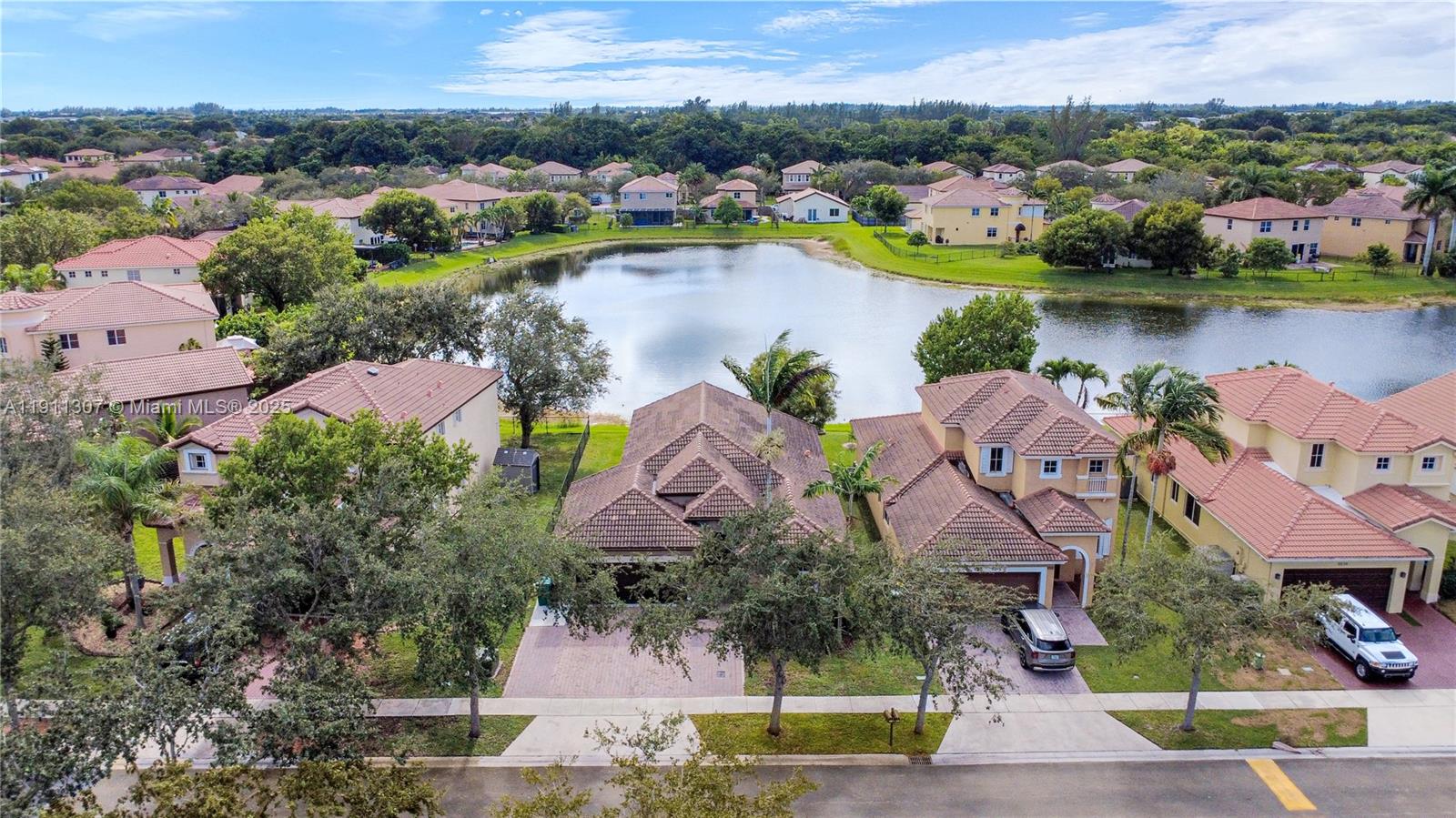 VENTANAS AT HOMESTEAD - Residential