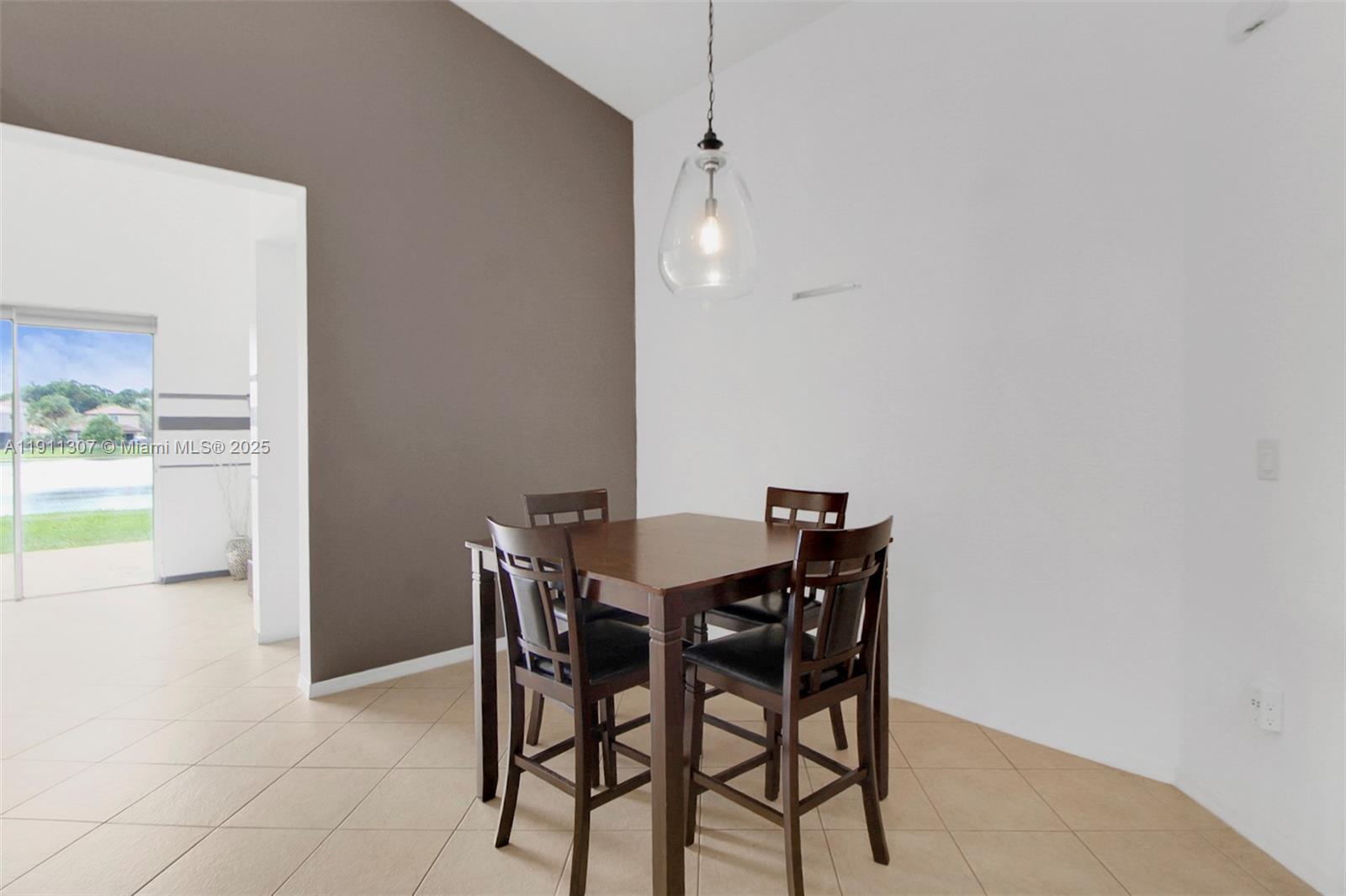 VENTANAS AT HOMESTEAD - Residential