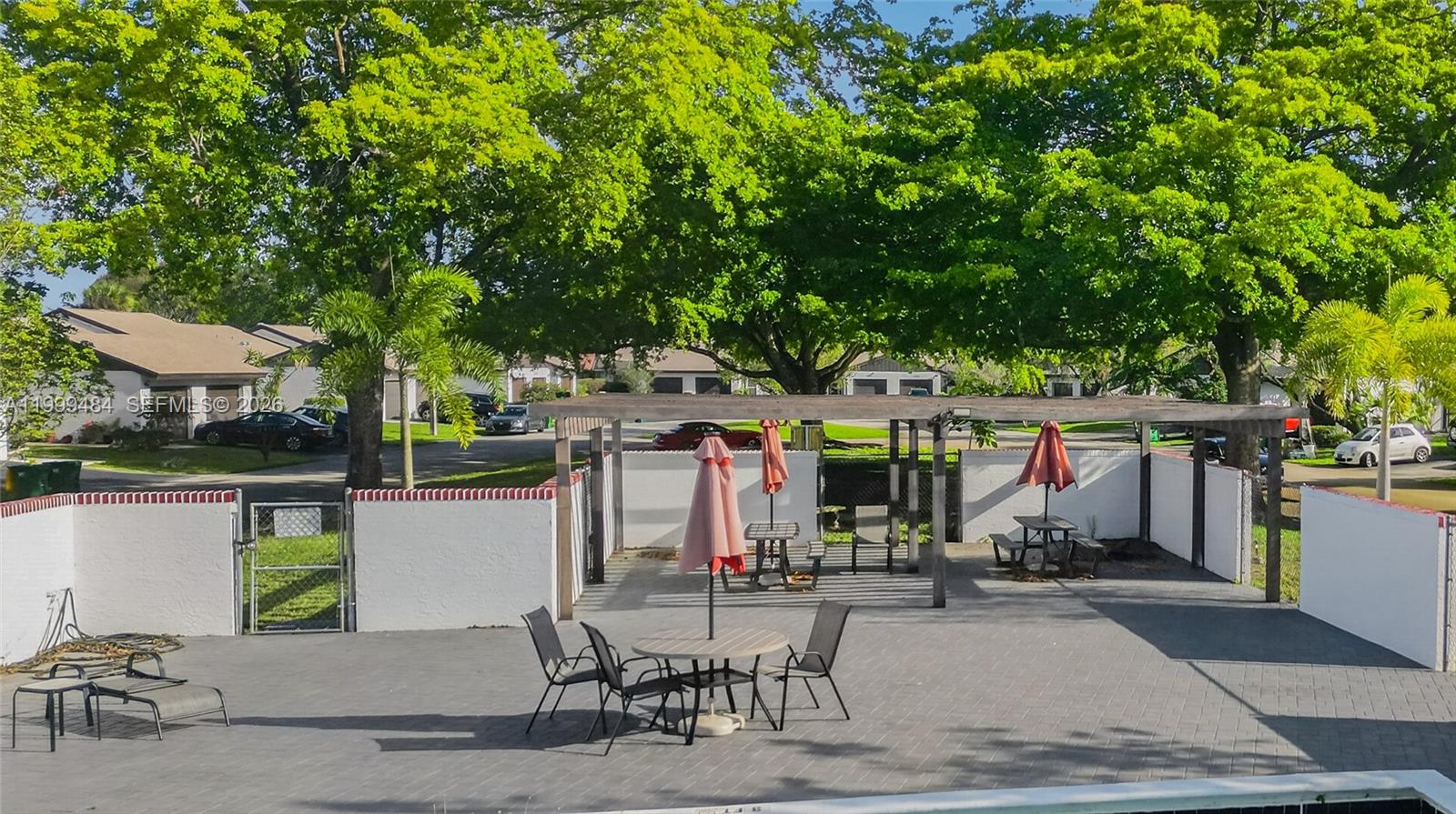 WEDGEWOOD CONDOMINIUM - Residential