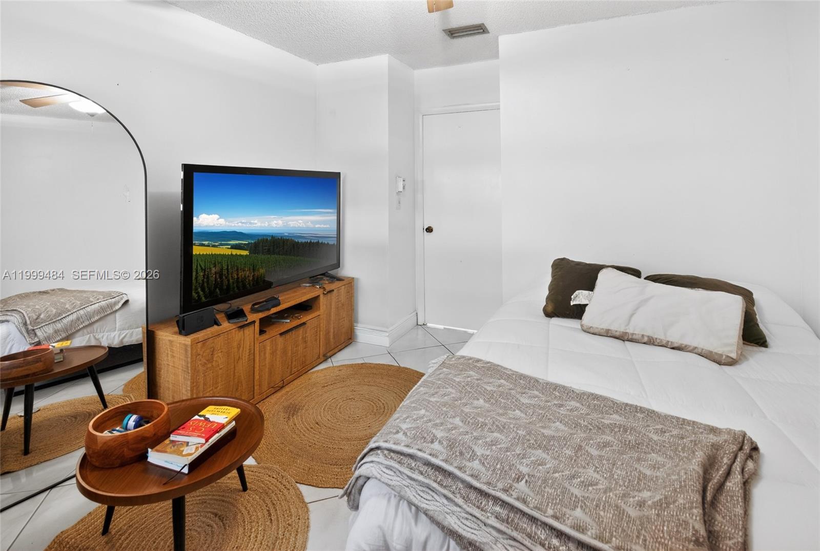 WEDGEWOOD CONDOMINIUM - Residential