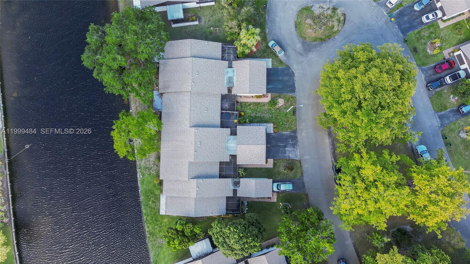 WEDGEWOOD CONDOMINIUM - Residential