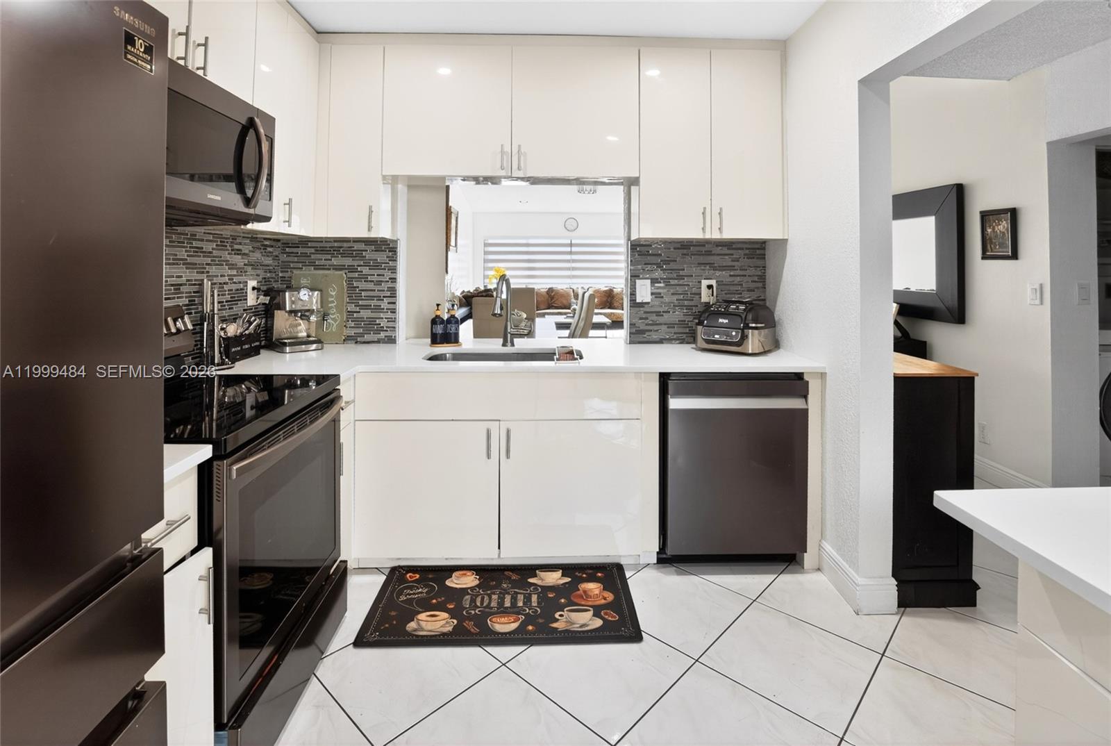 WEDGEWOOD CONDOMINIUM - Residential