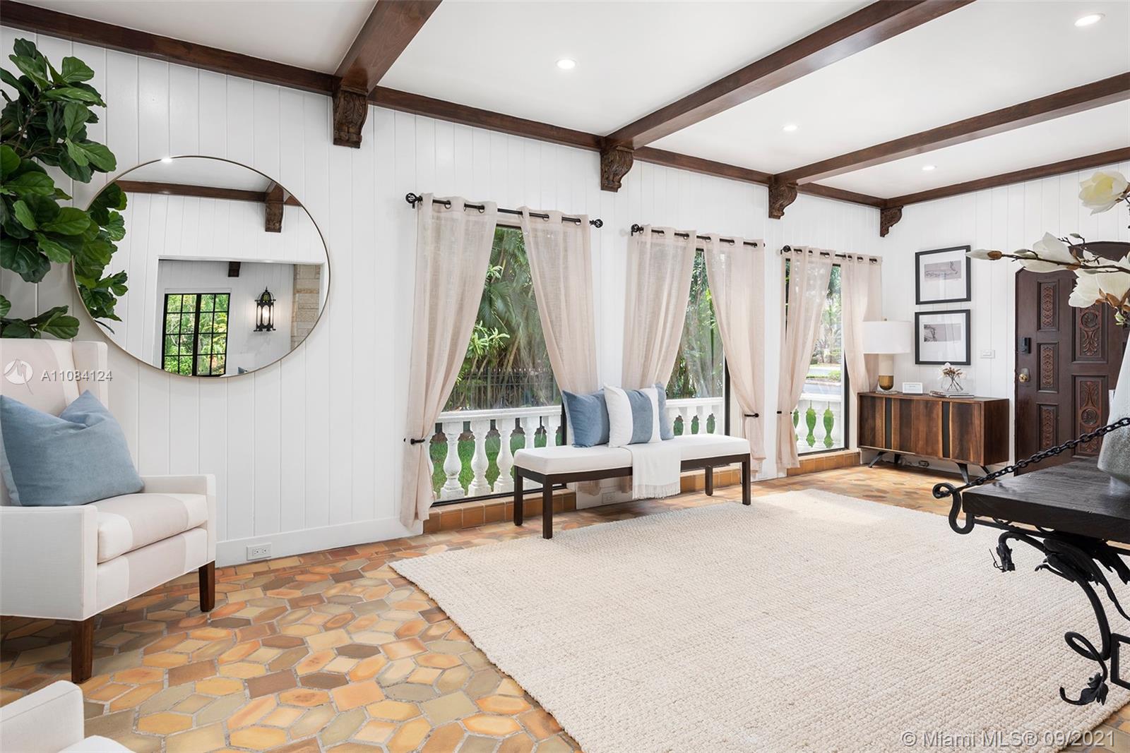 CORAL GABLES BISC BAY SEC - Residential