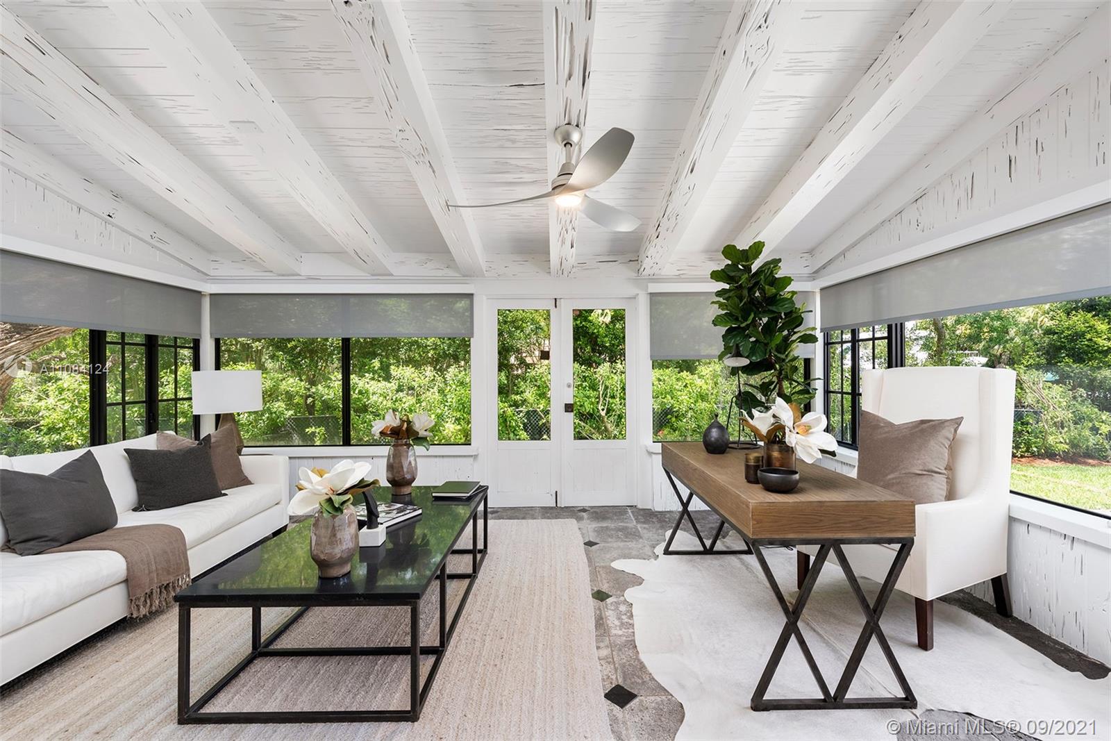 CORAL GABLES BISC BAY SEC - Residential