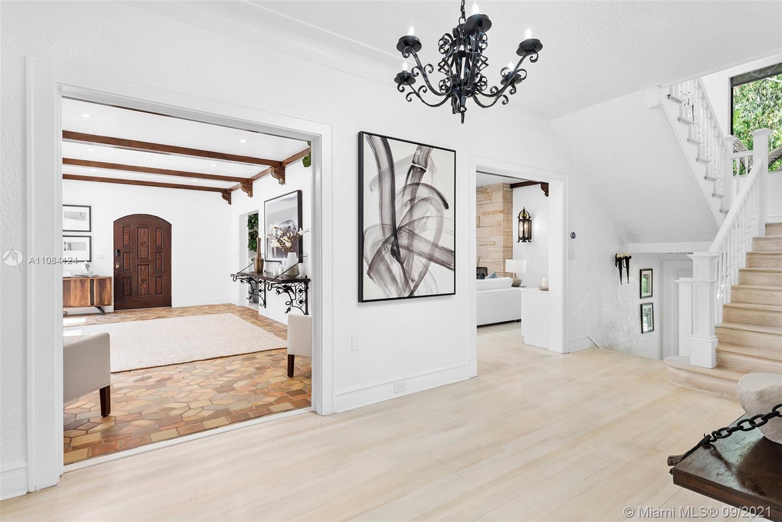 CORAL GABLES BISC BAY SEC - Residential