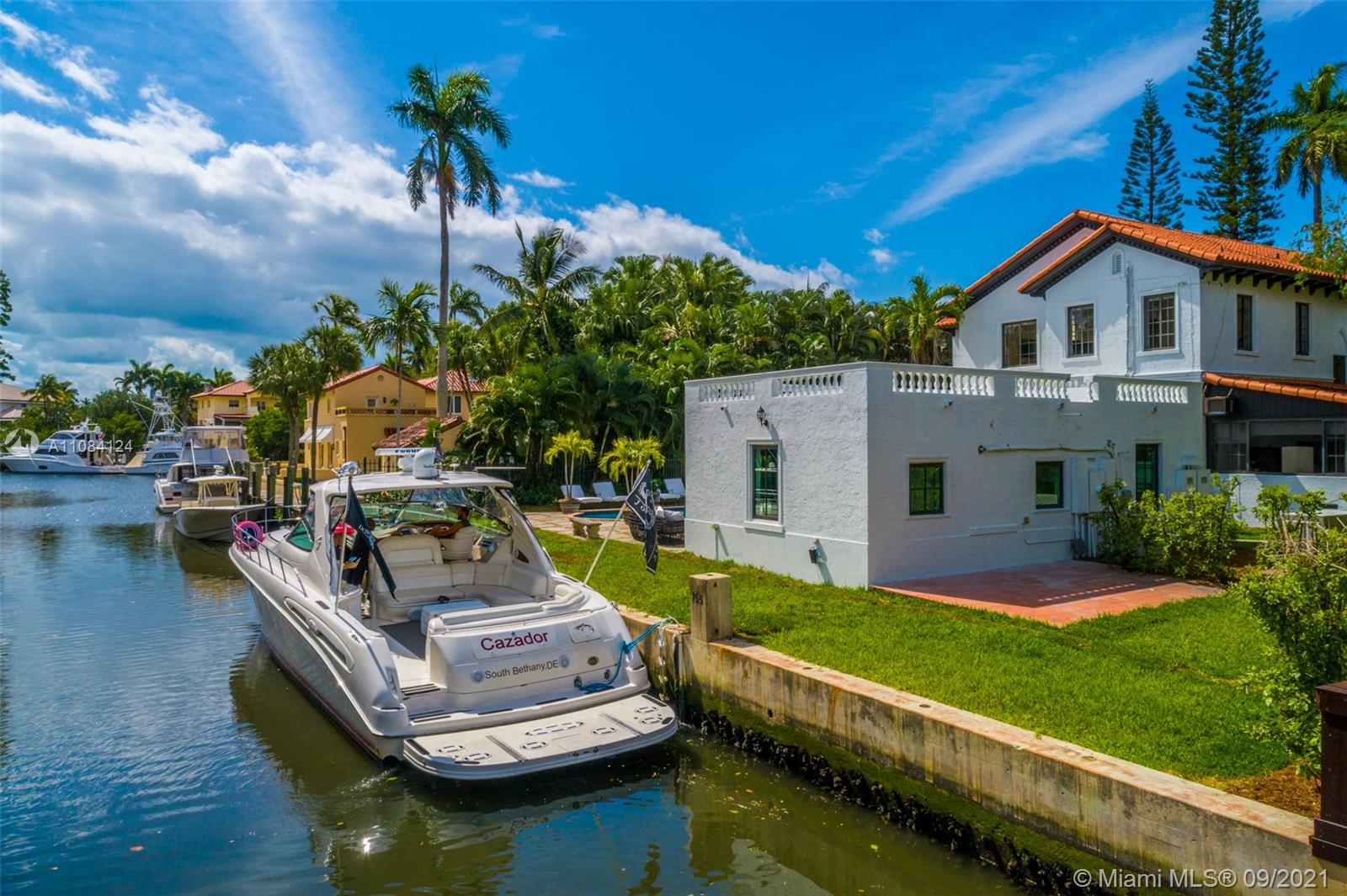 CORAL GABLES BISC BAY SEC - Residential